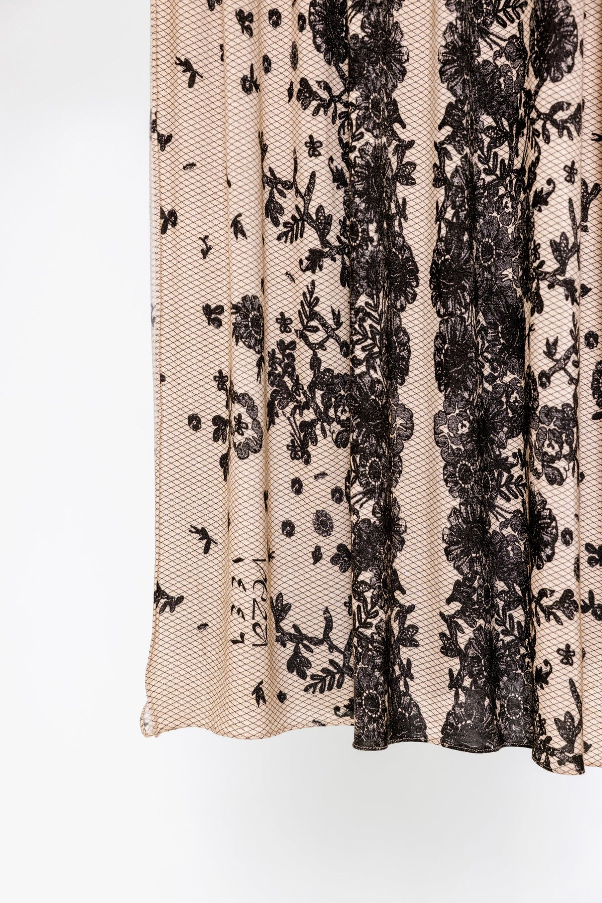 Chantilly Lace Jersey Lite