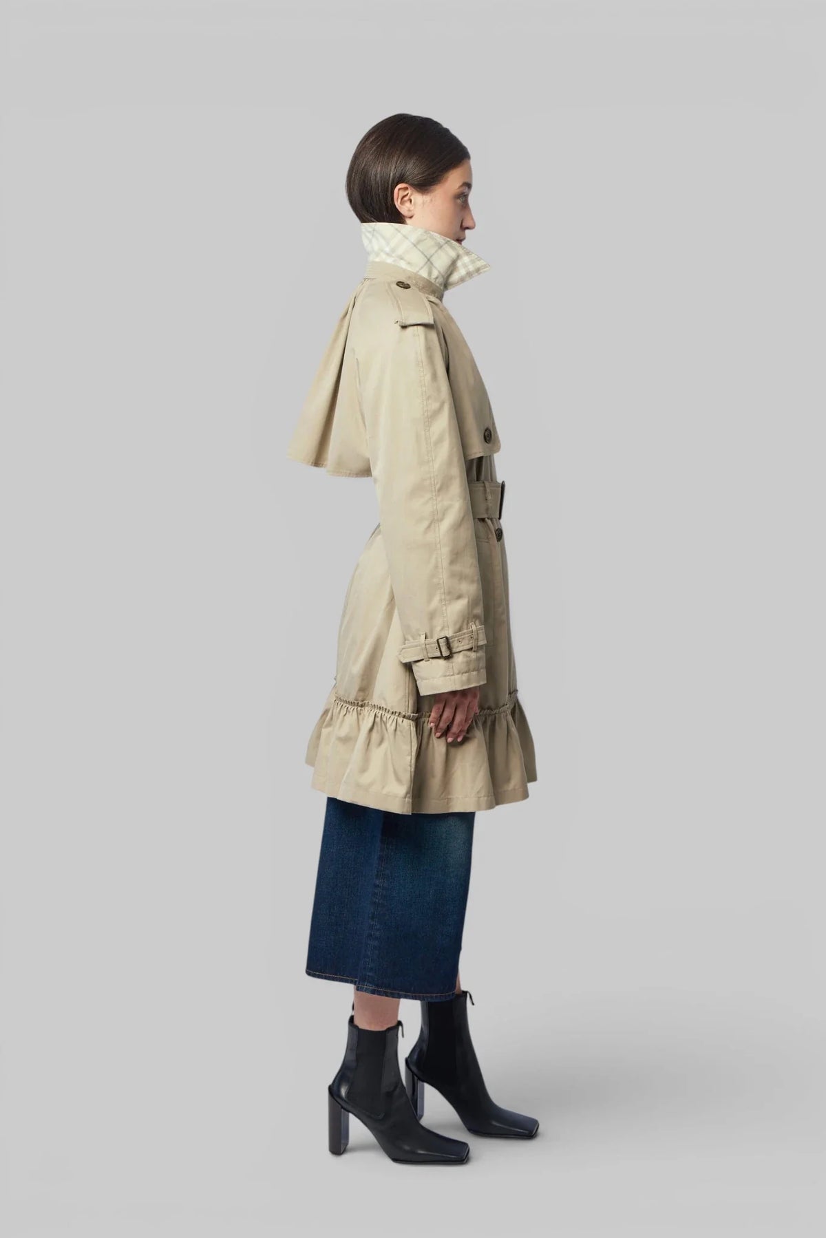 Short Gabardine Tillydrine Trench Coat