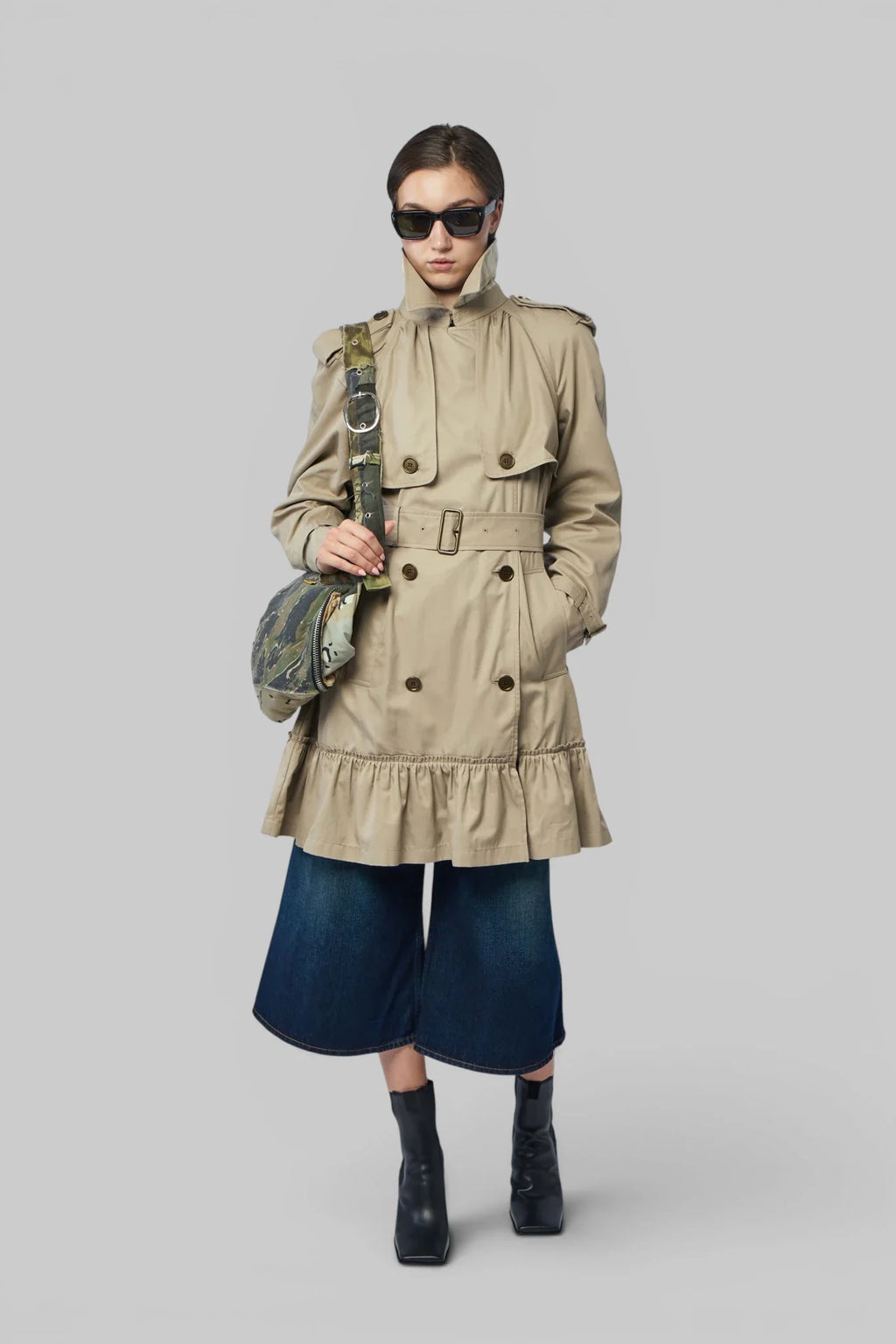 Short Gabardine Tillydrine Trench Coat