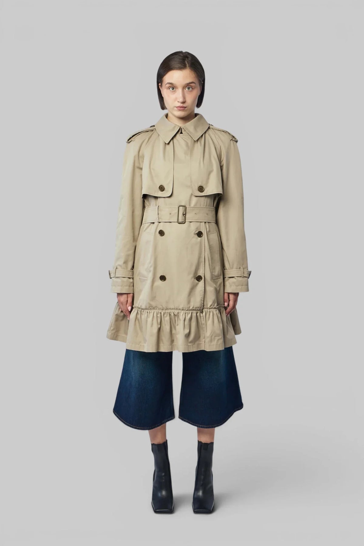 Short Gabardine Tillydrine Trench Coat